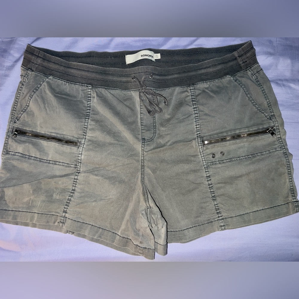 Sonoma Women's Charcoal Cargo Shorts